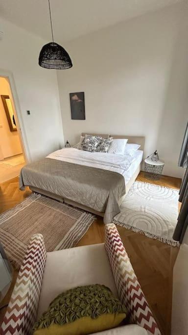 Cute With The Terrace And Ac Prag